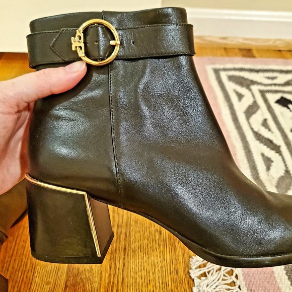 Tory Burch Sophia Black Leather Ankle Booties size 8M gold trim - Picture 6 of 8